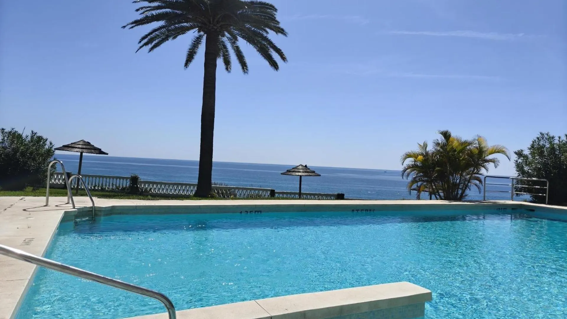 Nerja Sun Apartments Acapulco Playa